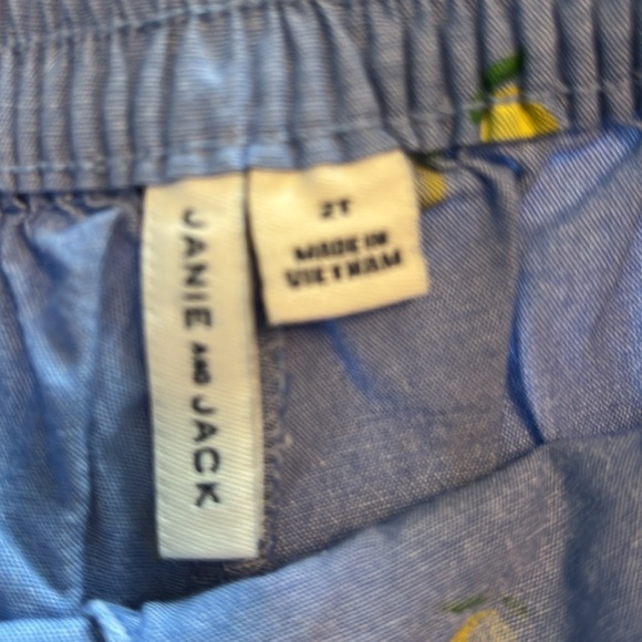 3 pairs of shorts 18m-2T - Picture 10 of 10